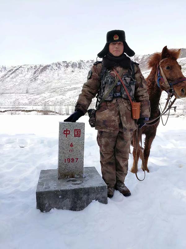 哈萨克族战士戍边的"风花雪月—北京化工大学 叶热托里肯·巴达义