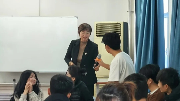 内蒙古财经大学24.jpg