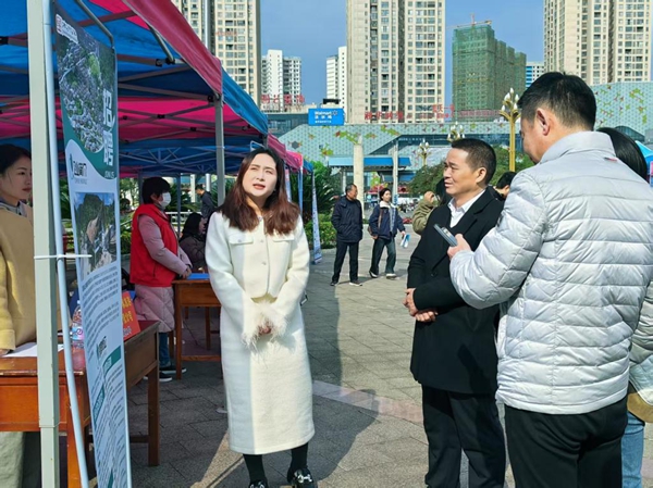 黔南民族师范学院2.jpg