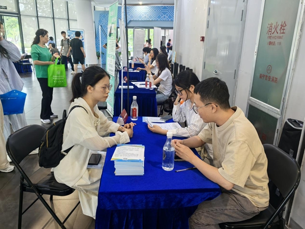 广西大学2.jpg